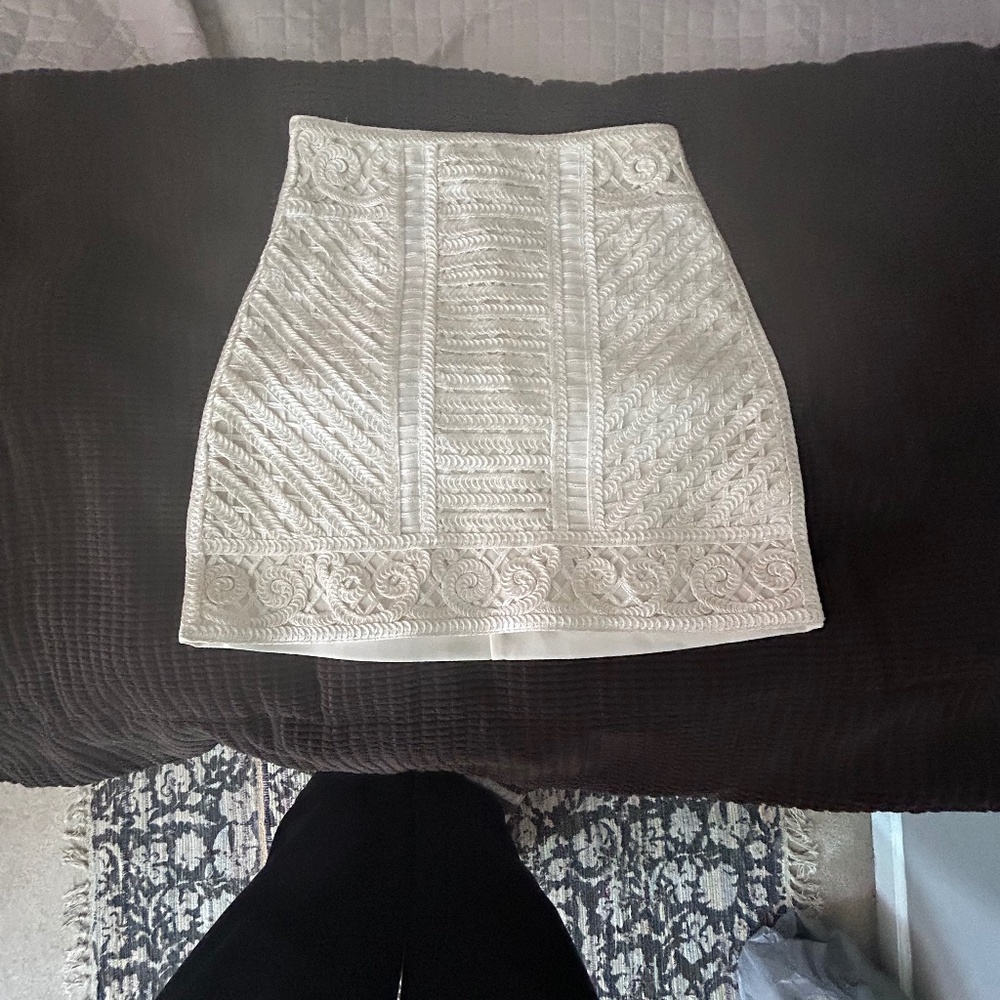 Little white skirt